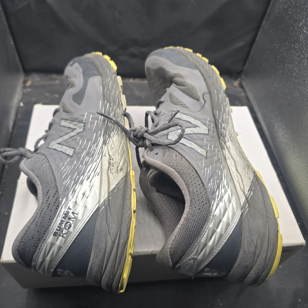 New Balance Gray Mesh‎ and Synthetic Athletic Sneakers